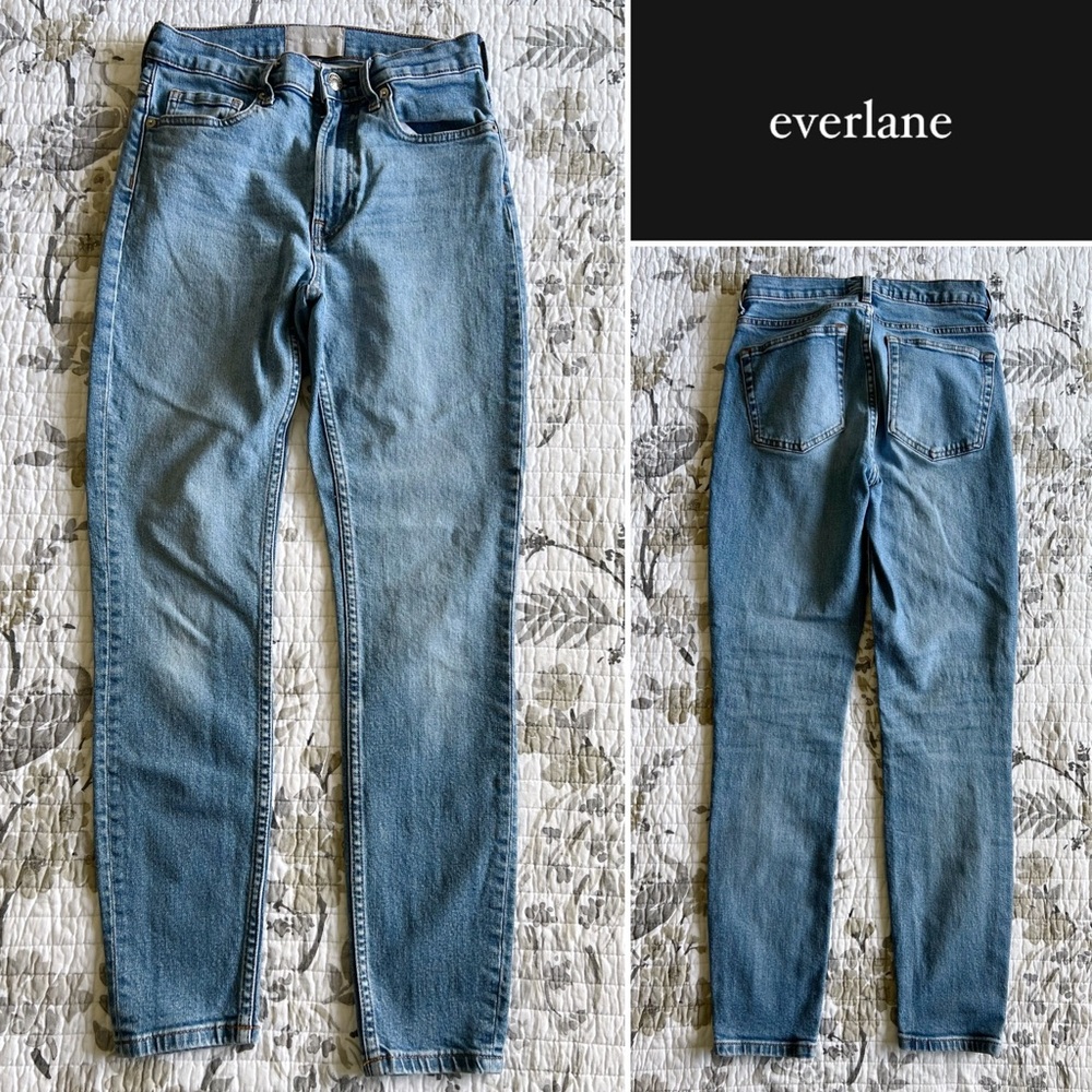 Everlane High Rise Jeans in a Medium Blue Wash 27” Inseam • 2